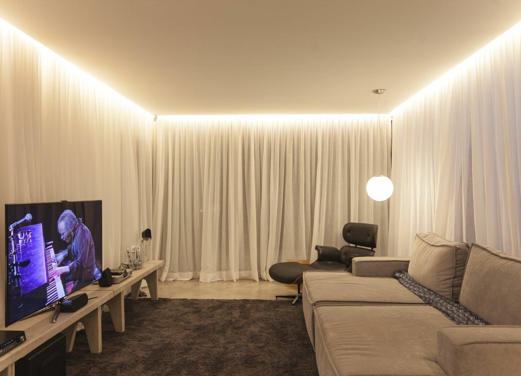 Свет в комнате дизайн натяжные потолки