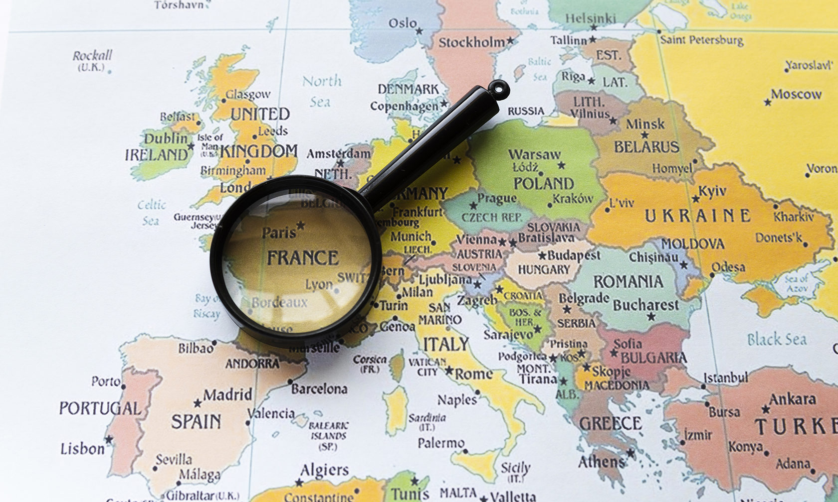 Fr страна. Карта Франции. Франция на карте Евросоюза. Европейские страны на французском. Франция на европейской карте.