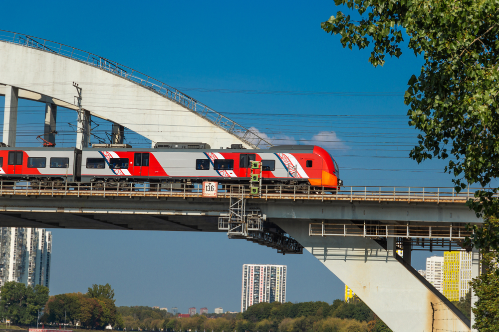 поезд мост железная дорога