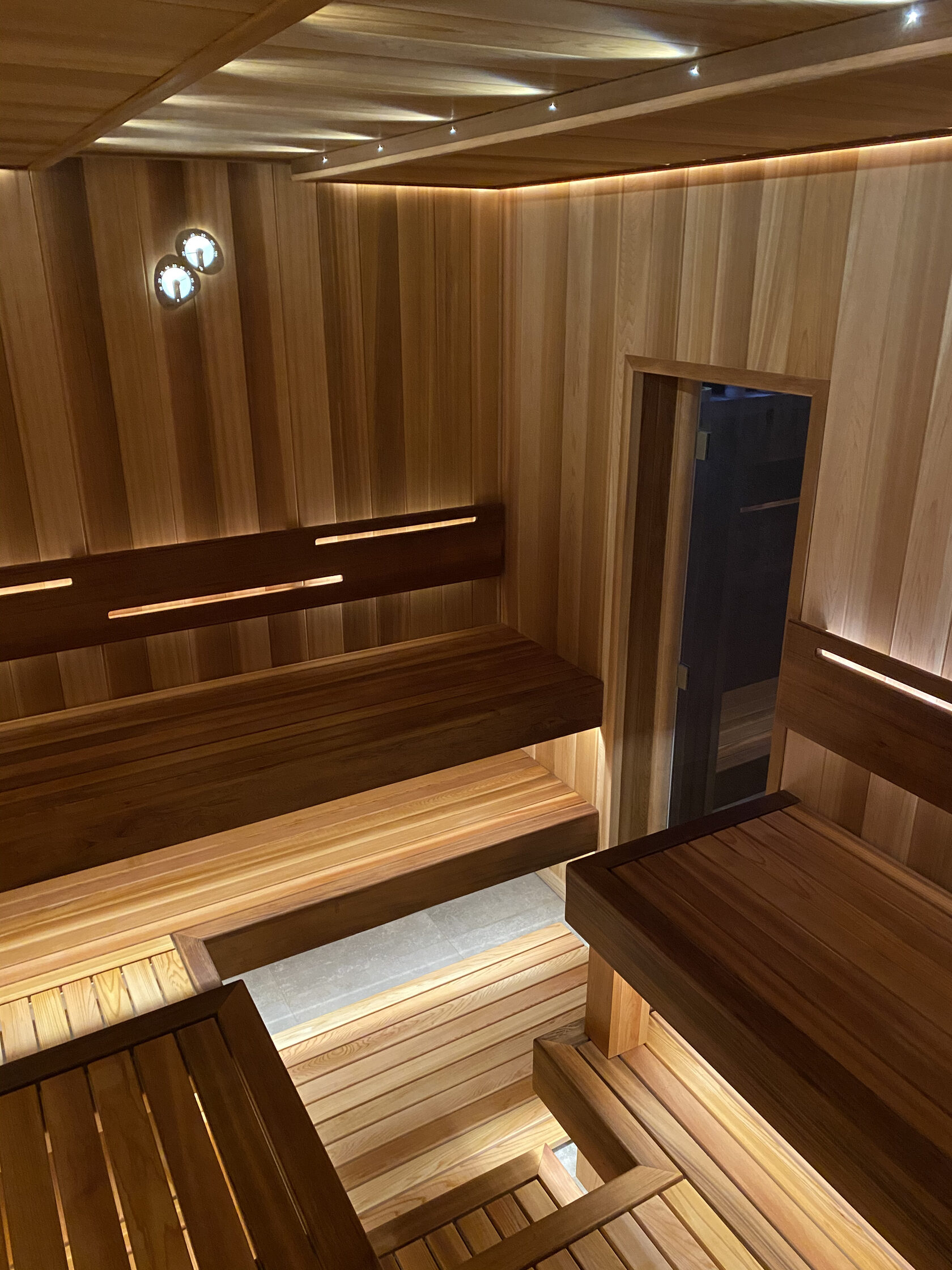 Meseriasi - Constructori - Anunturi gratuite - sauna