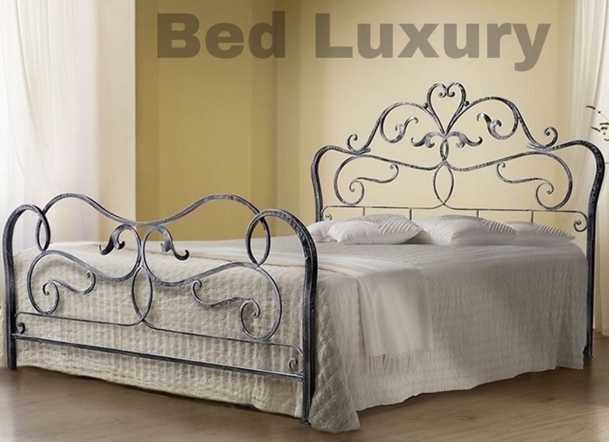 Кованая кровать Лилия в интерьере