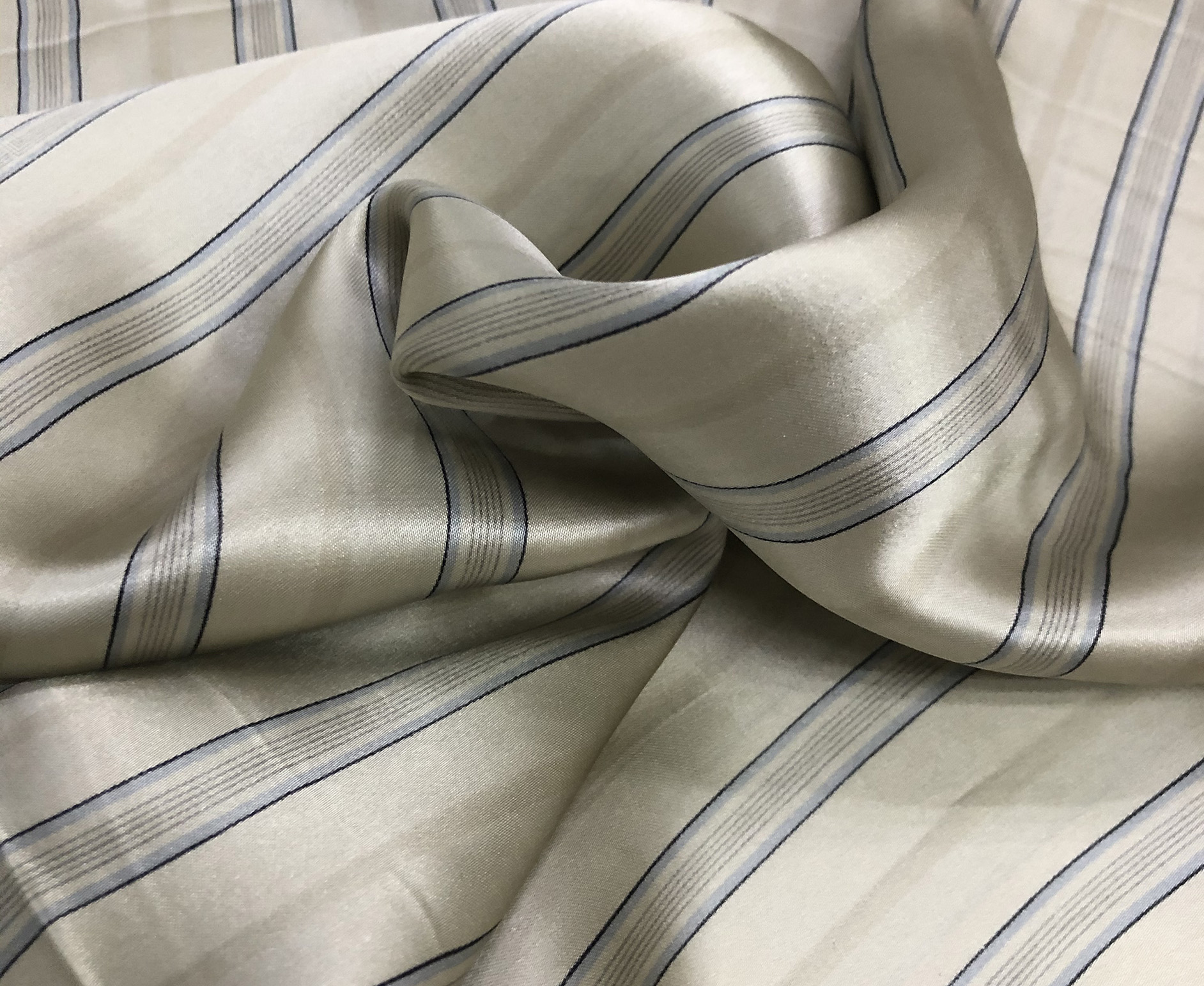 Шторы из натурального шелка