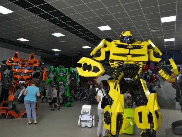 Организация выставки роботов