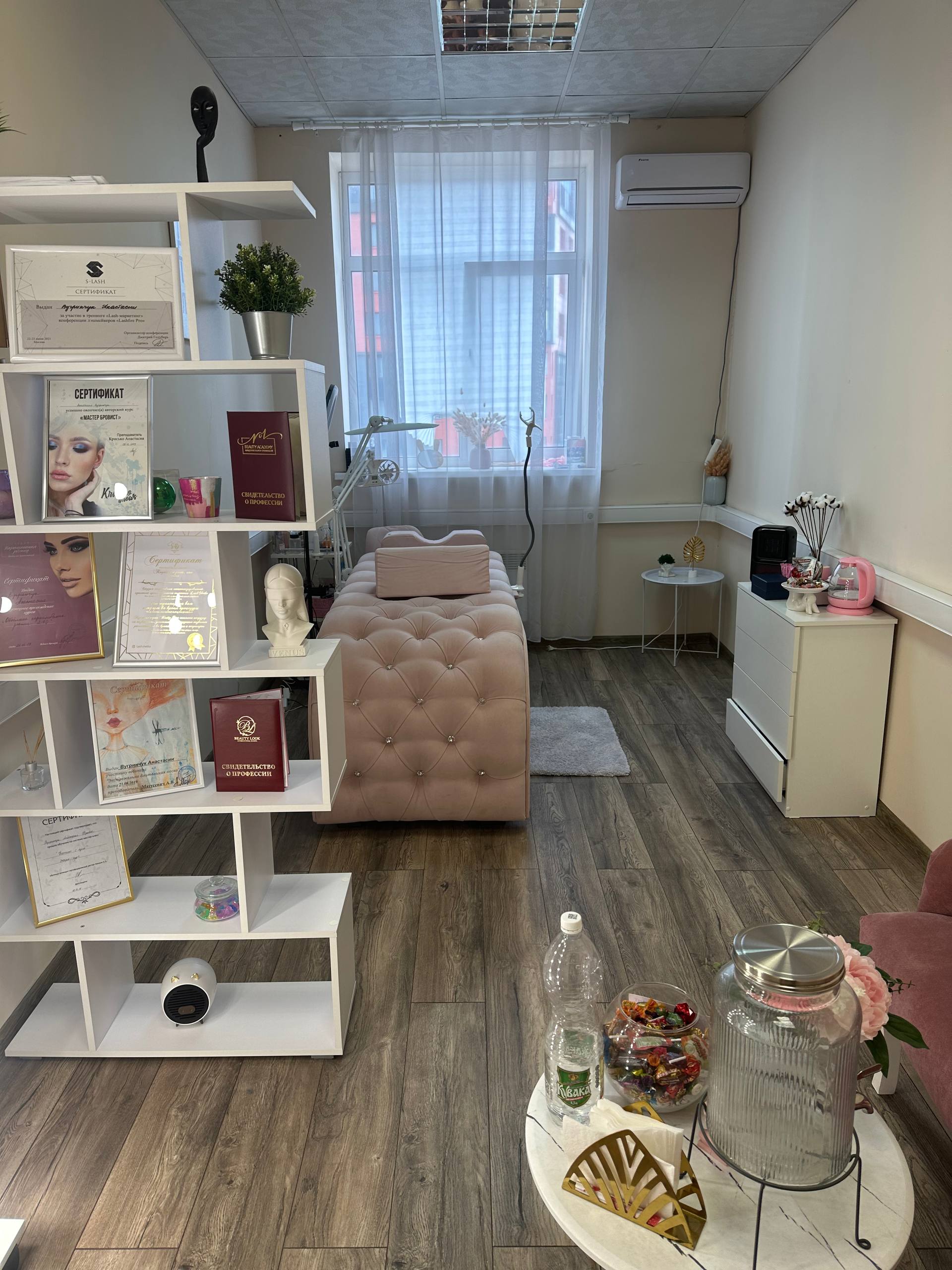 Студия мастера наращивания ресниц 