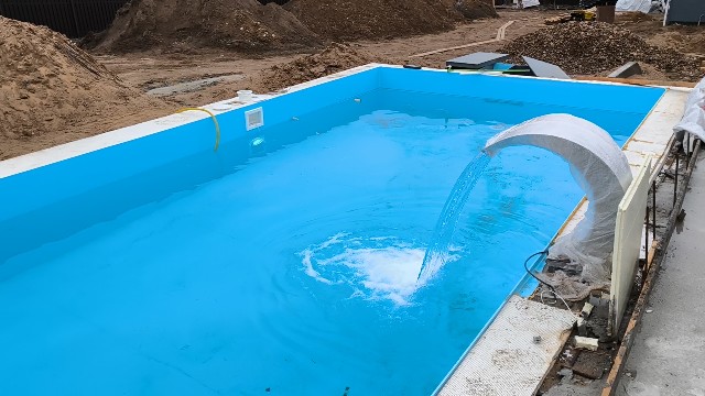 Полипропиленовый бассейн в Александровском районе