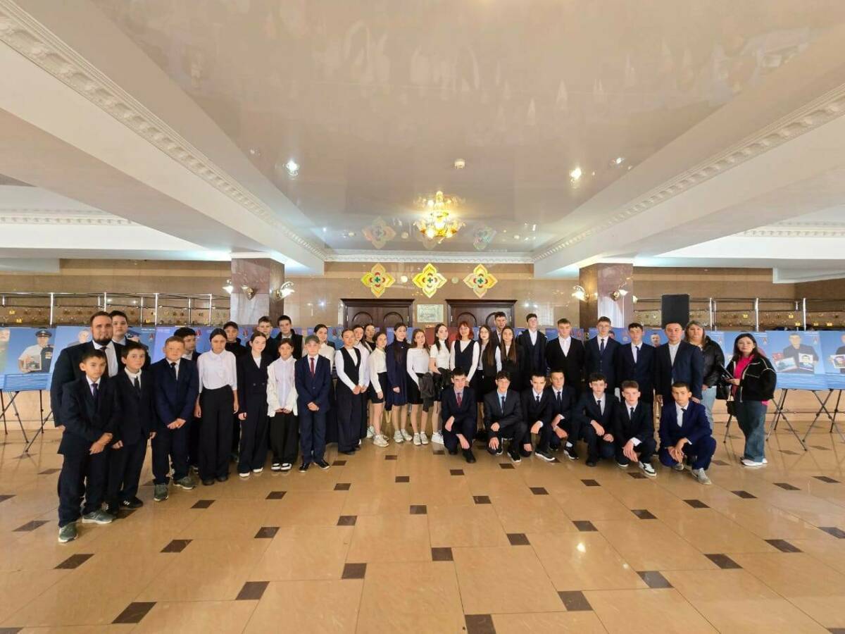 «Отец героя»: в Актаныше открыли передвижную выставку о бойцах СВО