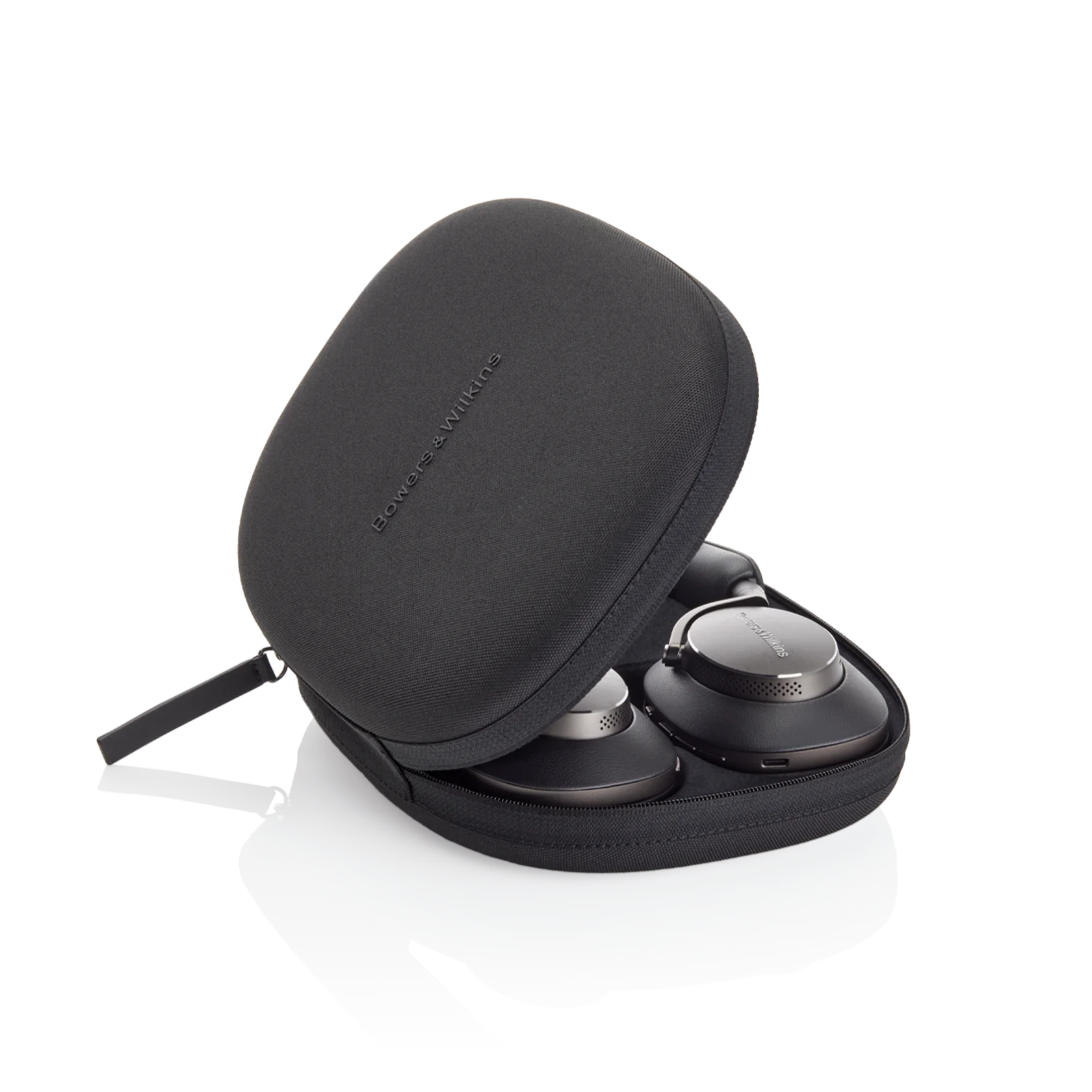 Bowers &amp; Wilkins PX8 Black — студийное качество звука в элегантном чёрном исполнении