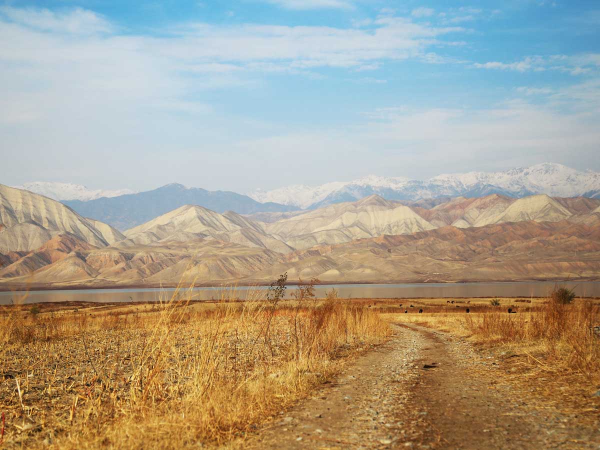 В горах рядом с городом Ош, Кыргызстан