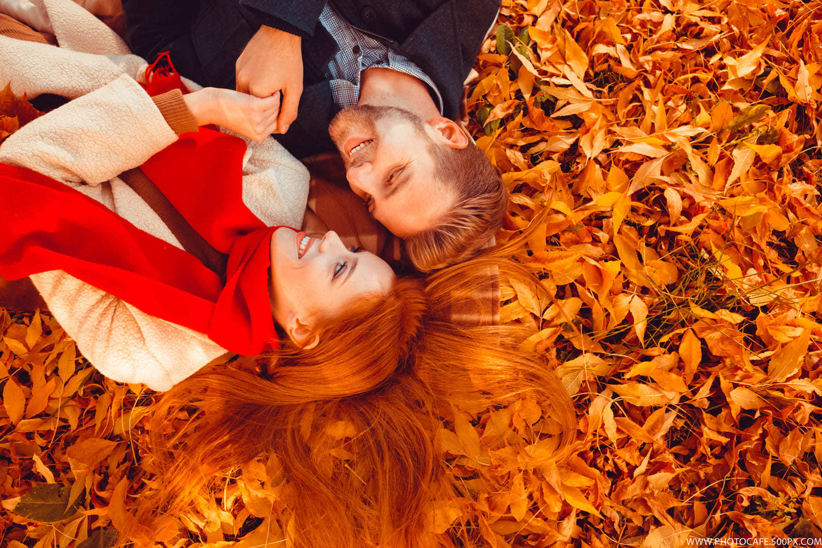 Autumn love. Осень любовь. Осень влюбленные. Осенняя фотосессия пары. Влюбленные осенью.