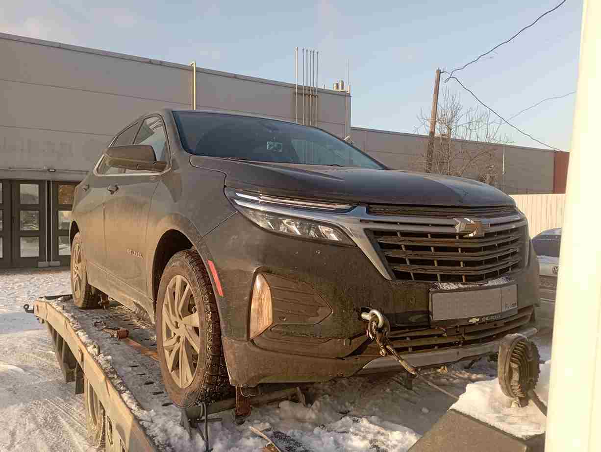 Эвакуация автомобиля Chevrolet Equinox с Зольной улицы в Красногвардейском районе Санкт-Петербурга