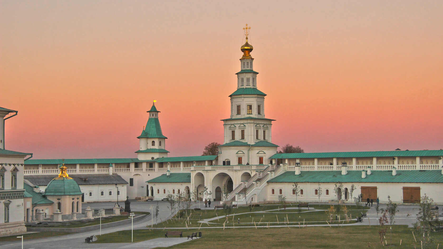 Ровно город Воскресенский собор