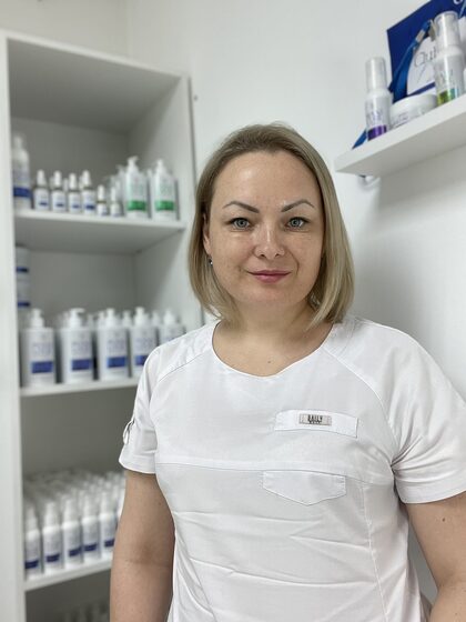 Афро кудри красноярск. Боб и кудри красноярск. Афро кудри красноярск цена и фото. Кудрявый салон ижевск. Афрокудри красноярск цены.