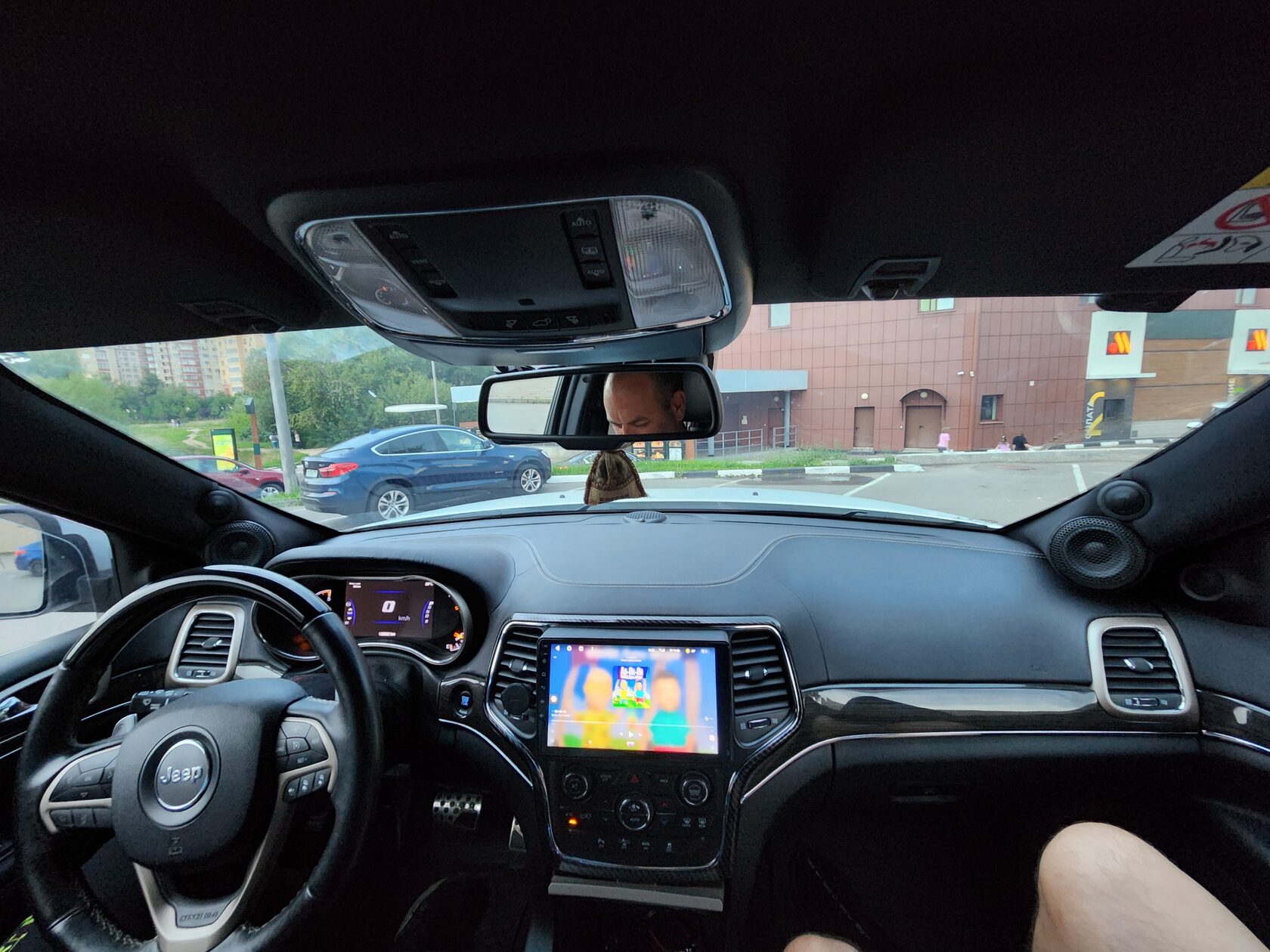 автозвук Jeep Grand Cherokee WK 2