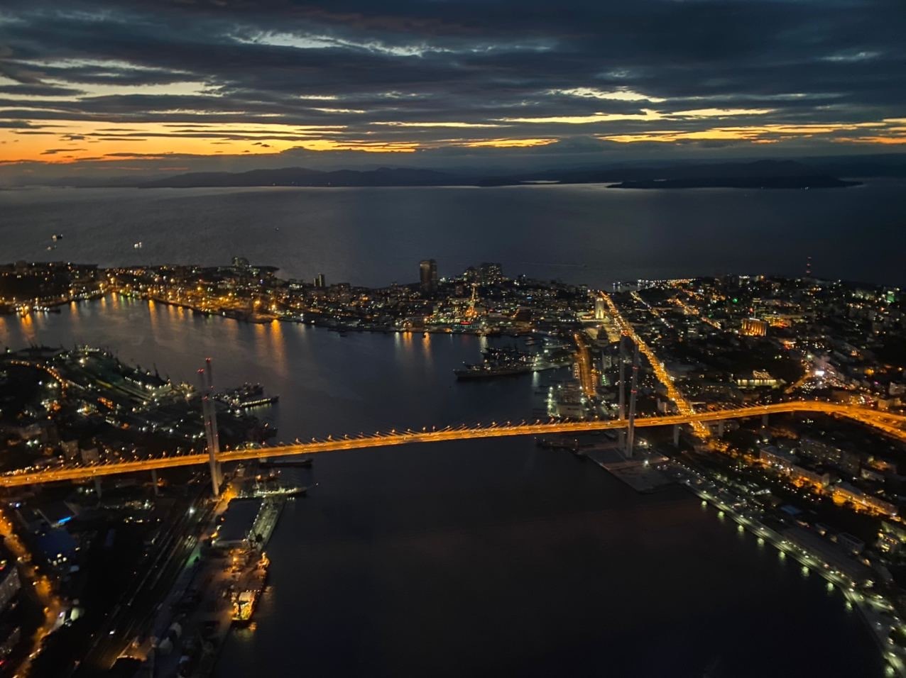 Ночная прогулка над Владивостоком от Vladivostok Helicopters