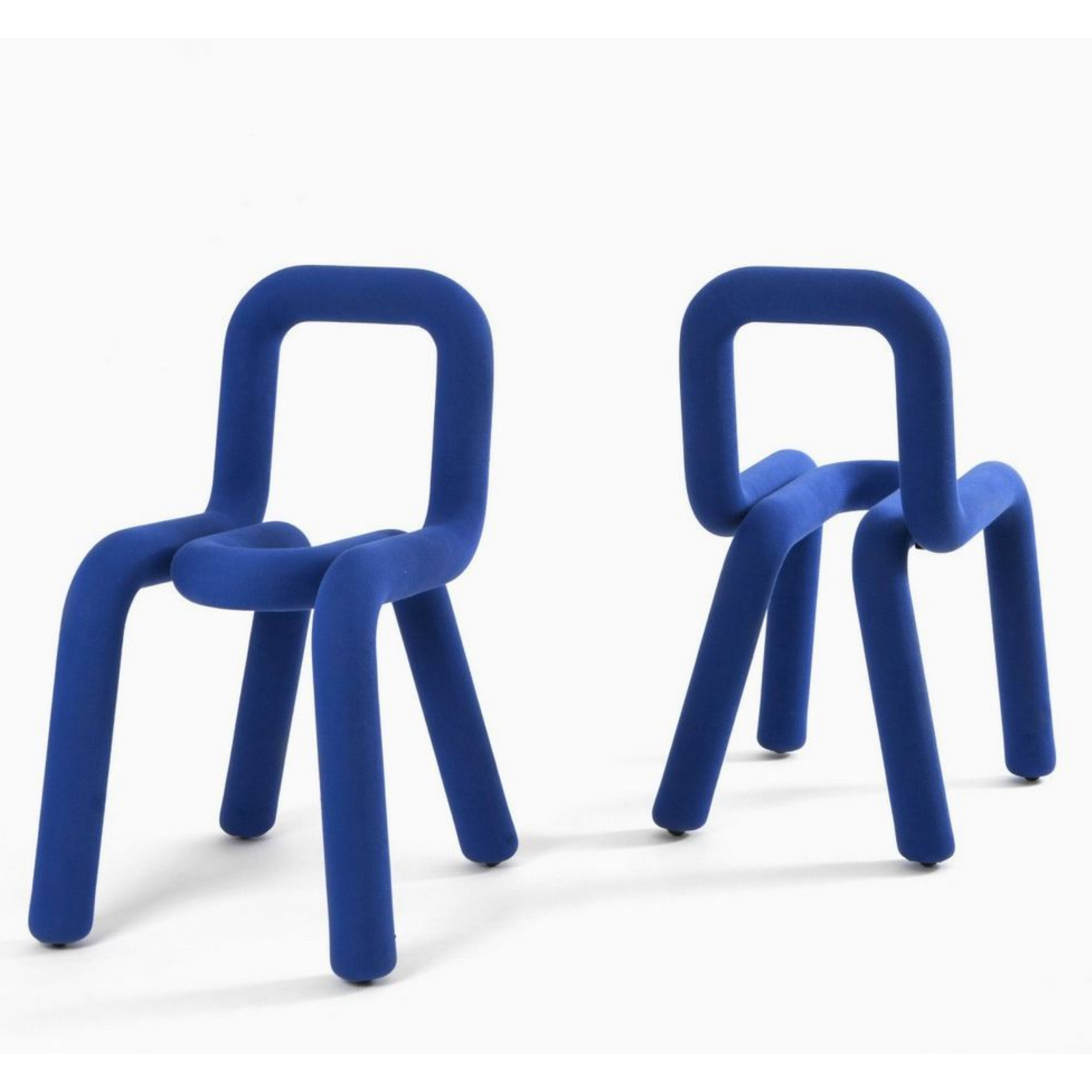 Стул друг на друга. Стул Moustache. Стул Bold Blue Moustache. Стул Scott Adams. Bold Chair by Moustache.