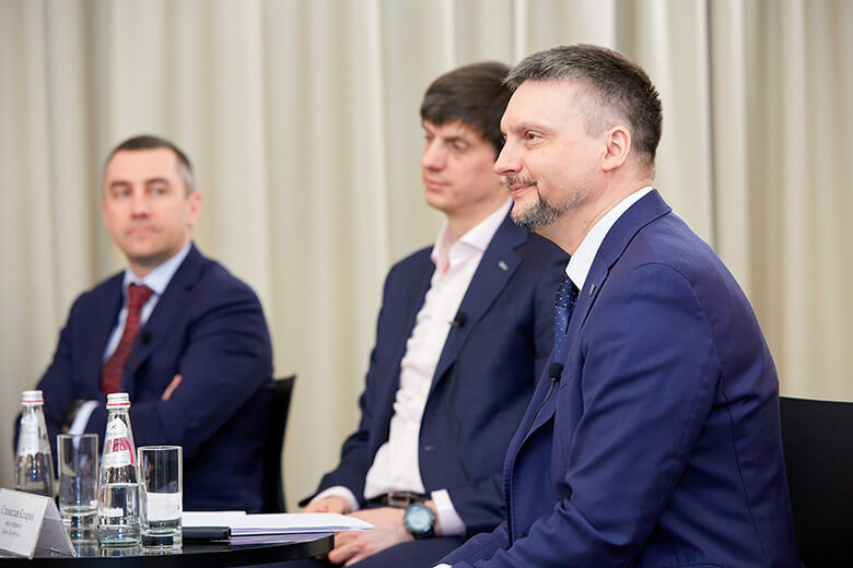 Круглые столы РБК Петербург