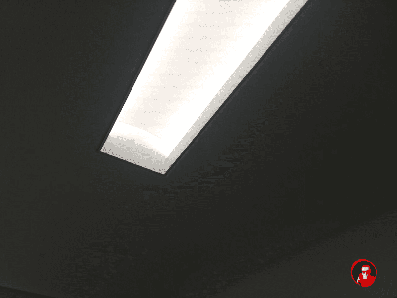 Отражающийся свет в световой линии Слотт.