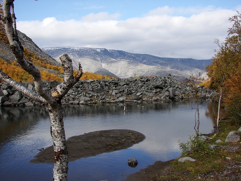 Водопад красивый хибины. Водопад Куэльпорр. Водопад красивый Хибины Куэльпорр. Сердце Хибин. База Куэльпорр.