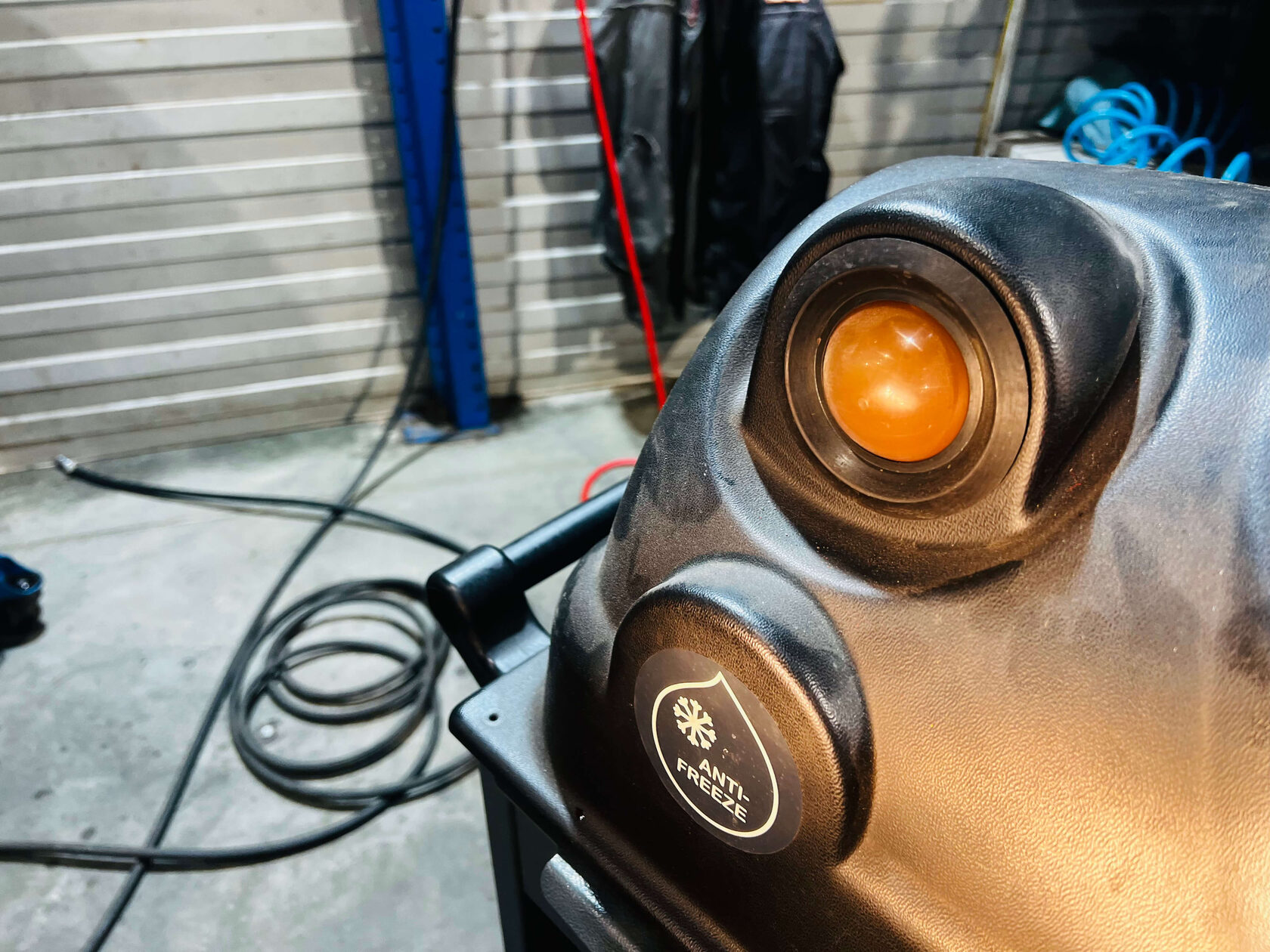 Замещение жидкости Процесс аппаратной замены антифриза