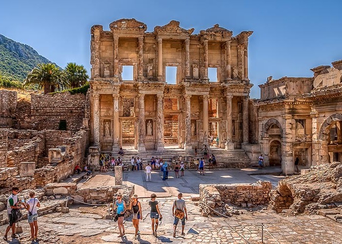 Античный город Эфес и дом Девы Марии