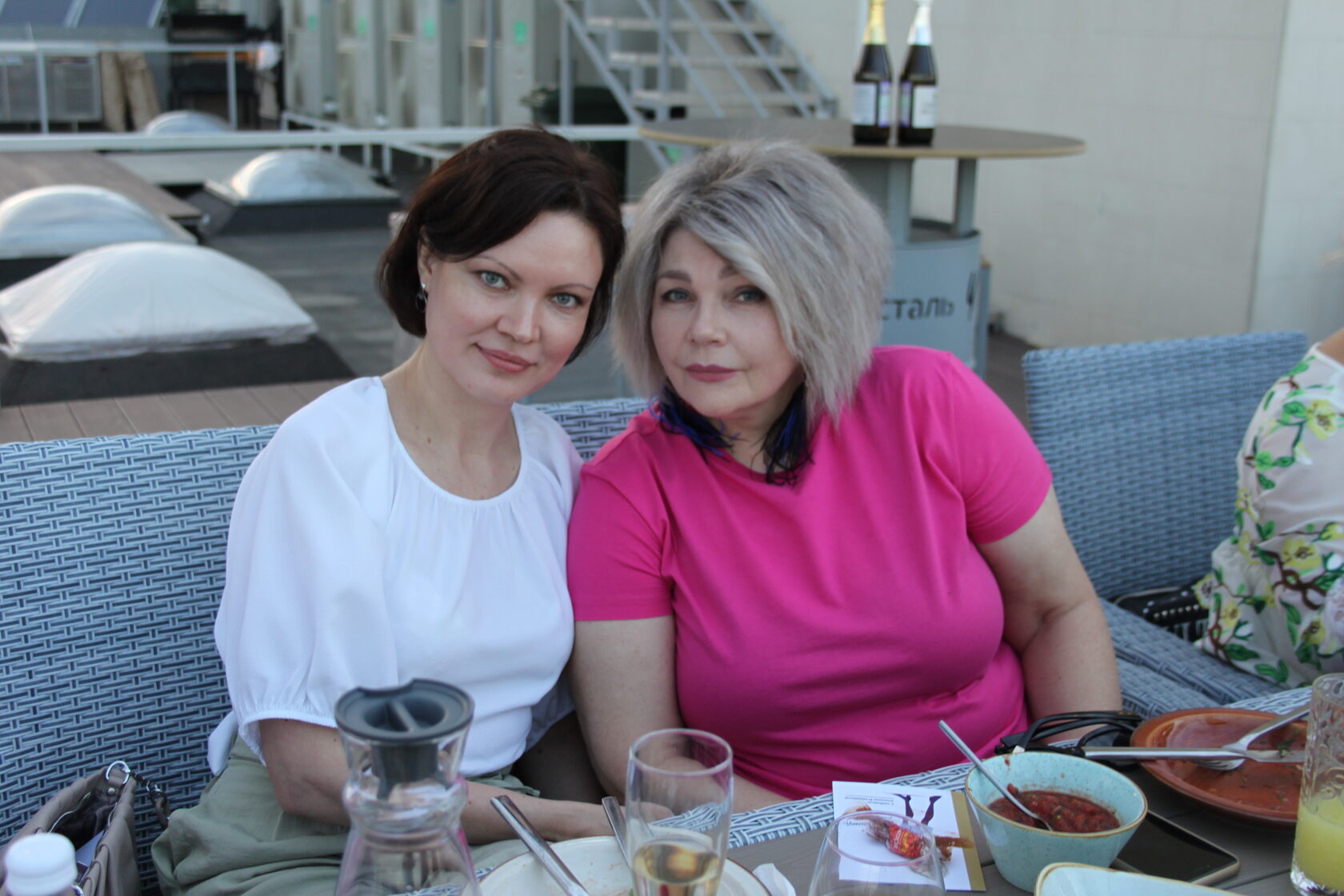 Ирина Феофанова (слева) сначала обучалась у Марины Викторовны, а теперь она её коллега по учебному центру