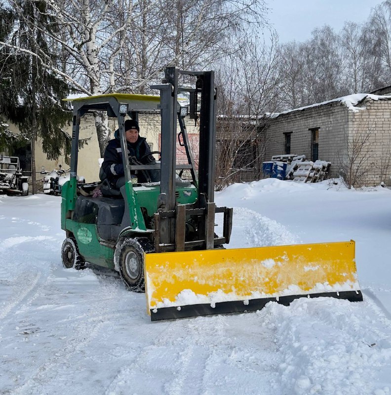 Снегоуборочный отвал Winter Force в работе - вид 2