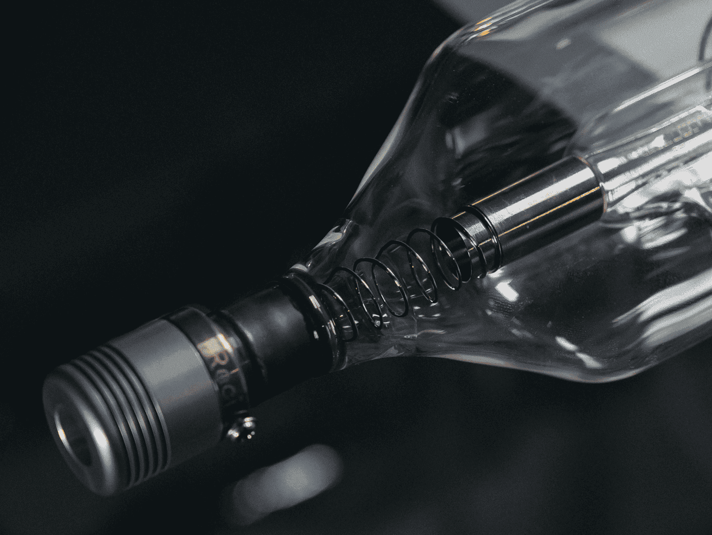 Лазерный излучатель