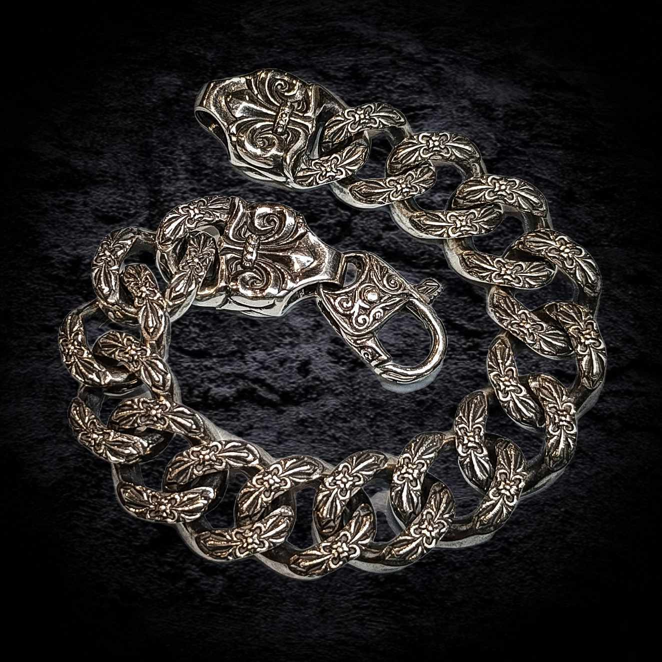 байкерский браслет, тяжёлый мужской браслет, брутальный браслет.