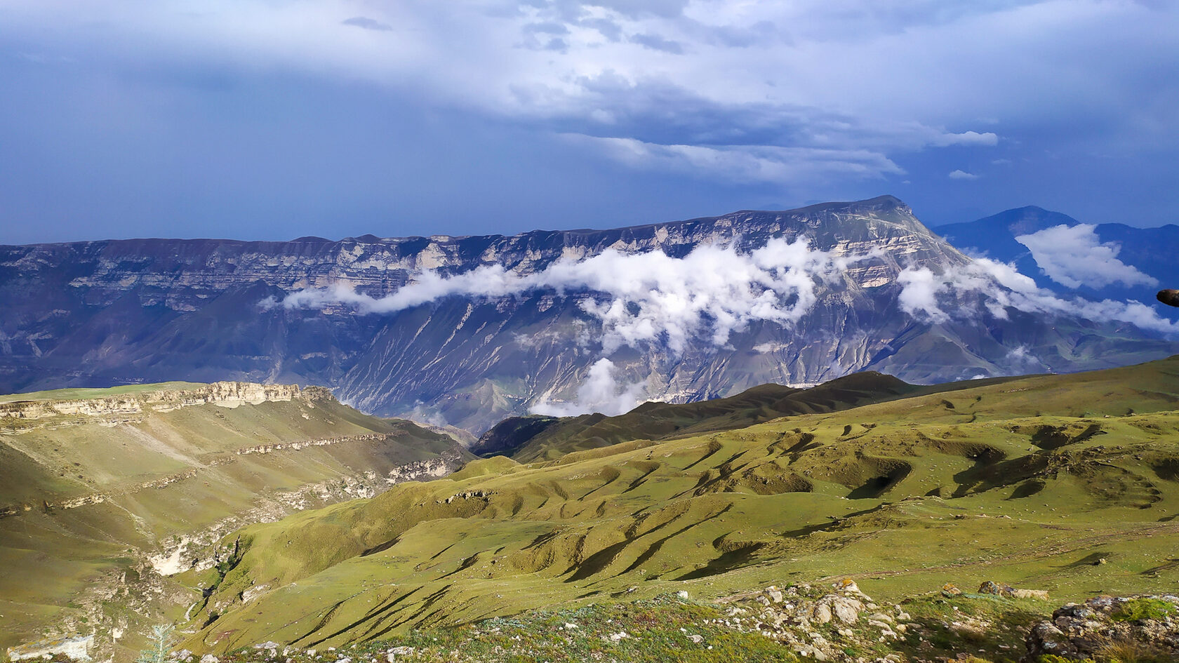 Величавые горы Дагестана