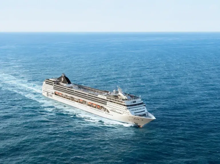 Круизный лайнер