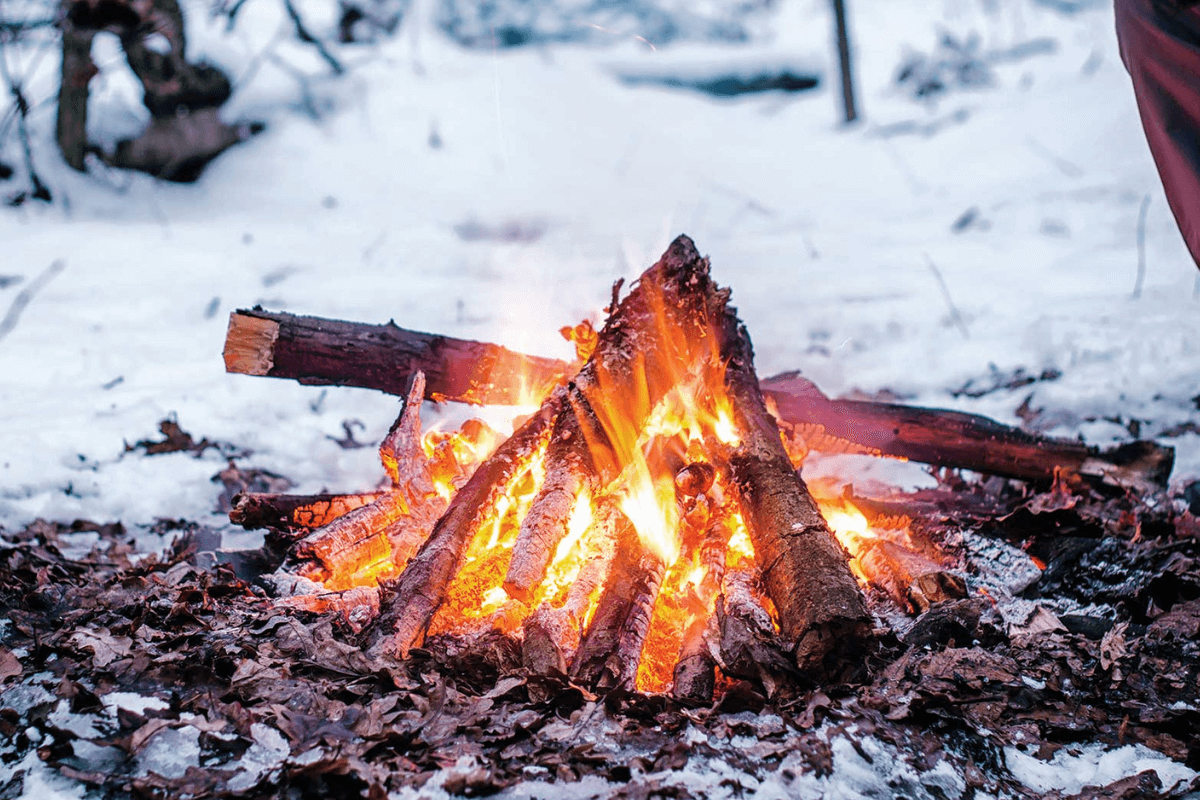 Костер на снегу