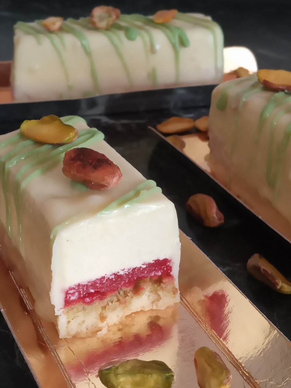 Нарезные пирожные