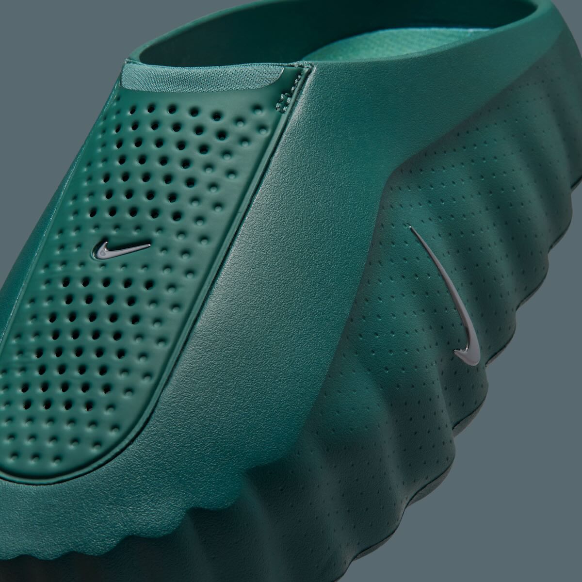 Nike Mind 001 