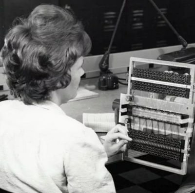 Порно жатақханадағы орыстар Трусики астындағы волосатые письки