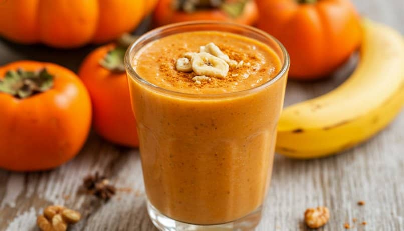 Смузи с хурмой, бананом и тыквой