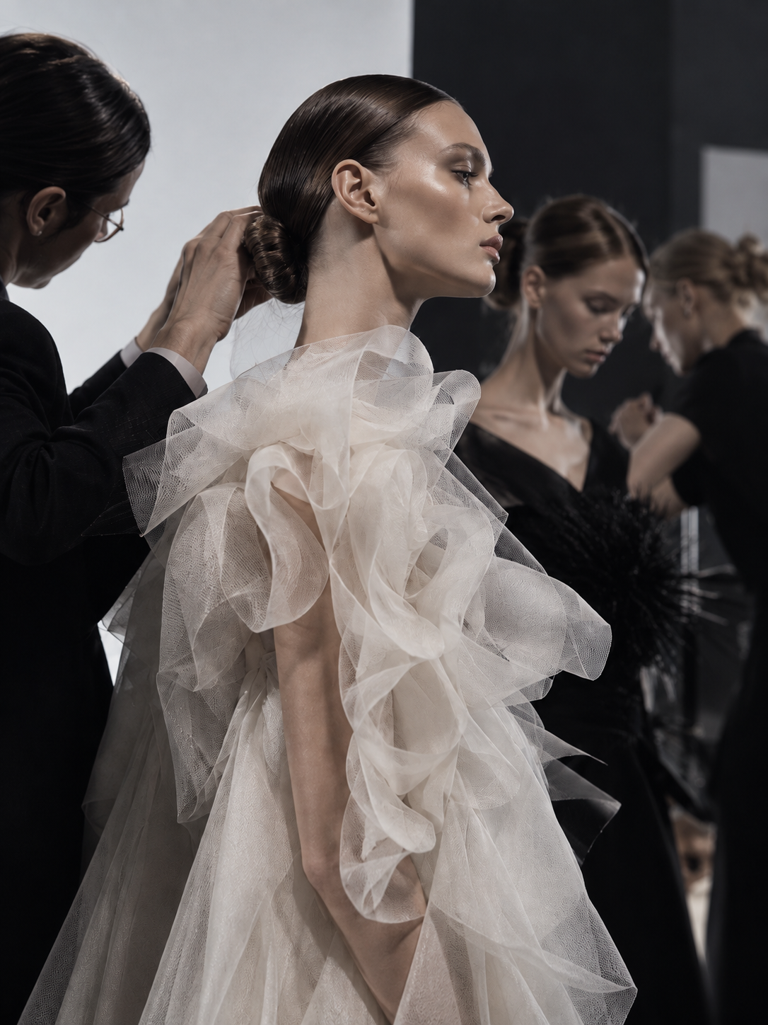 Редакционный fashion-образ модели для портфолио мастера