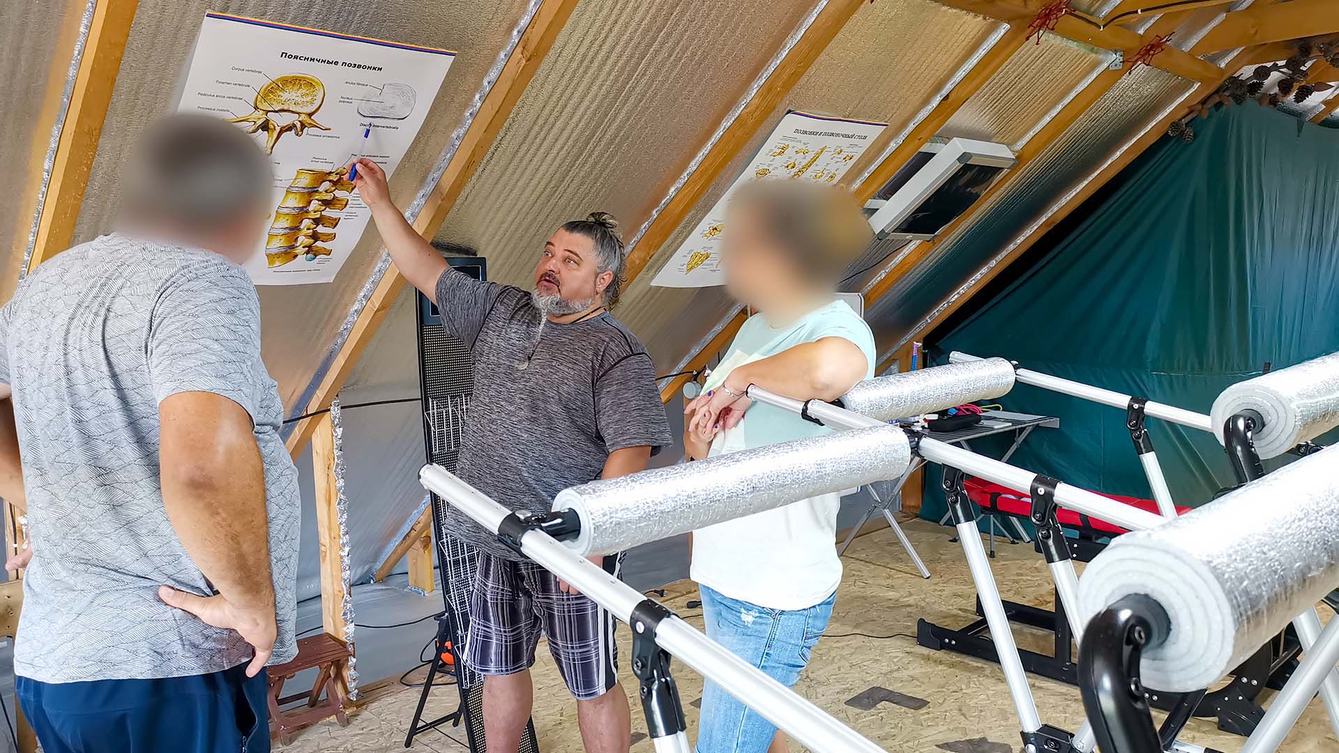 Фото на котором показываю причину появления межпозвоночных грыж.