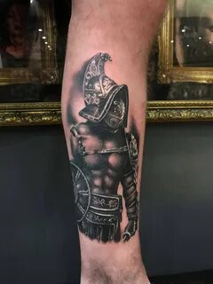 Тату Гладиатор: фото примеров, значение, эскизы | Portrait tattoo, Gladiator, Portrait