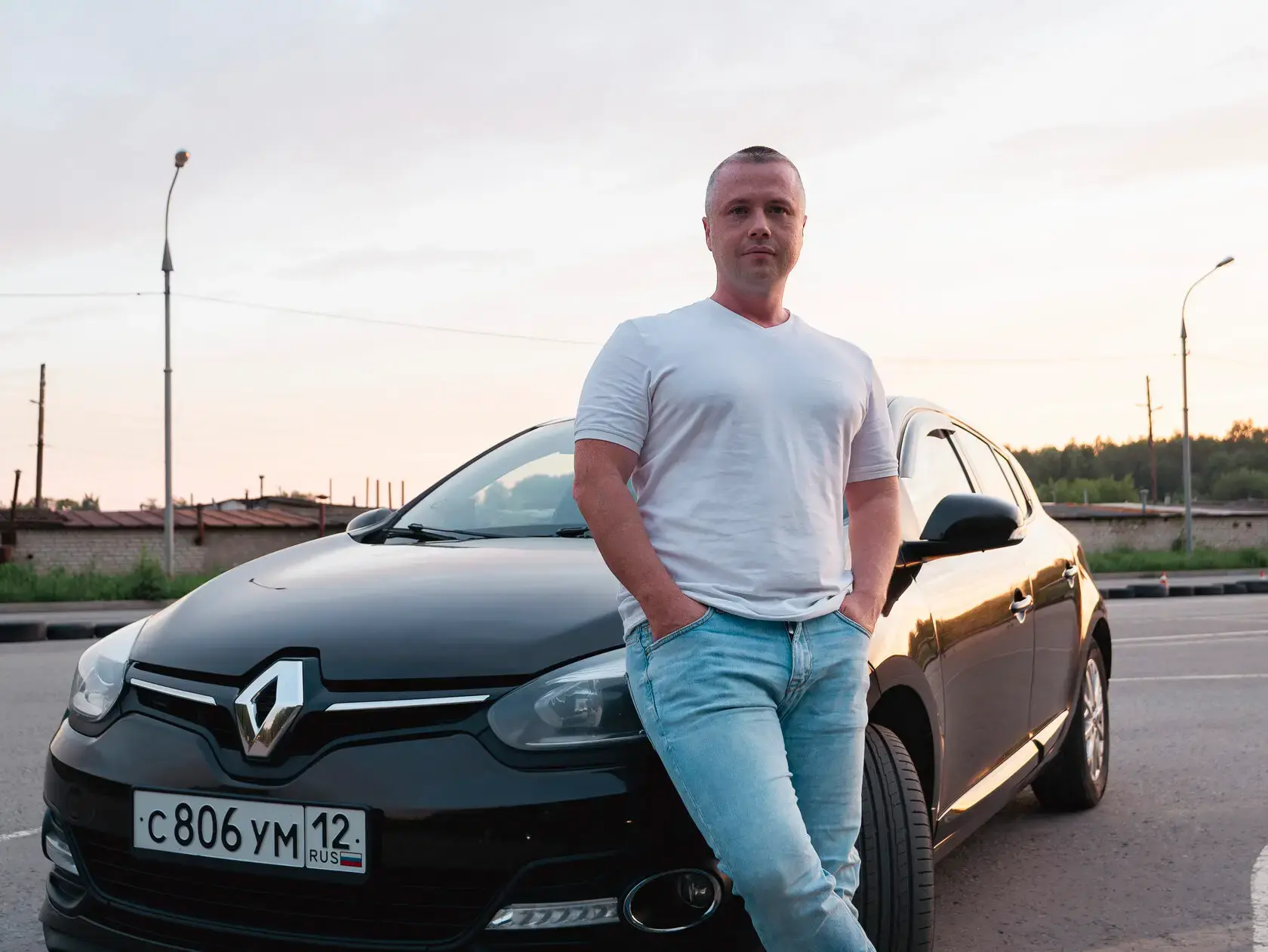 Масловский Максим — инструктор автошколы «Учебный центр» в Йошкар-Оле
