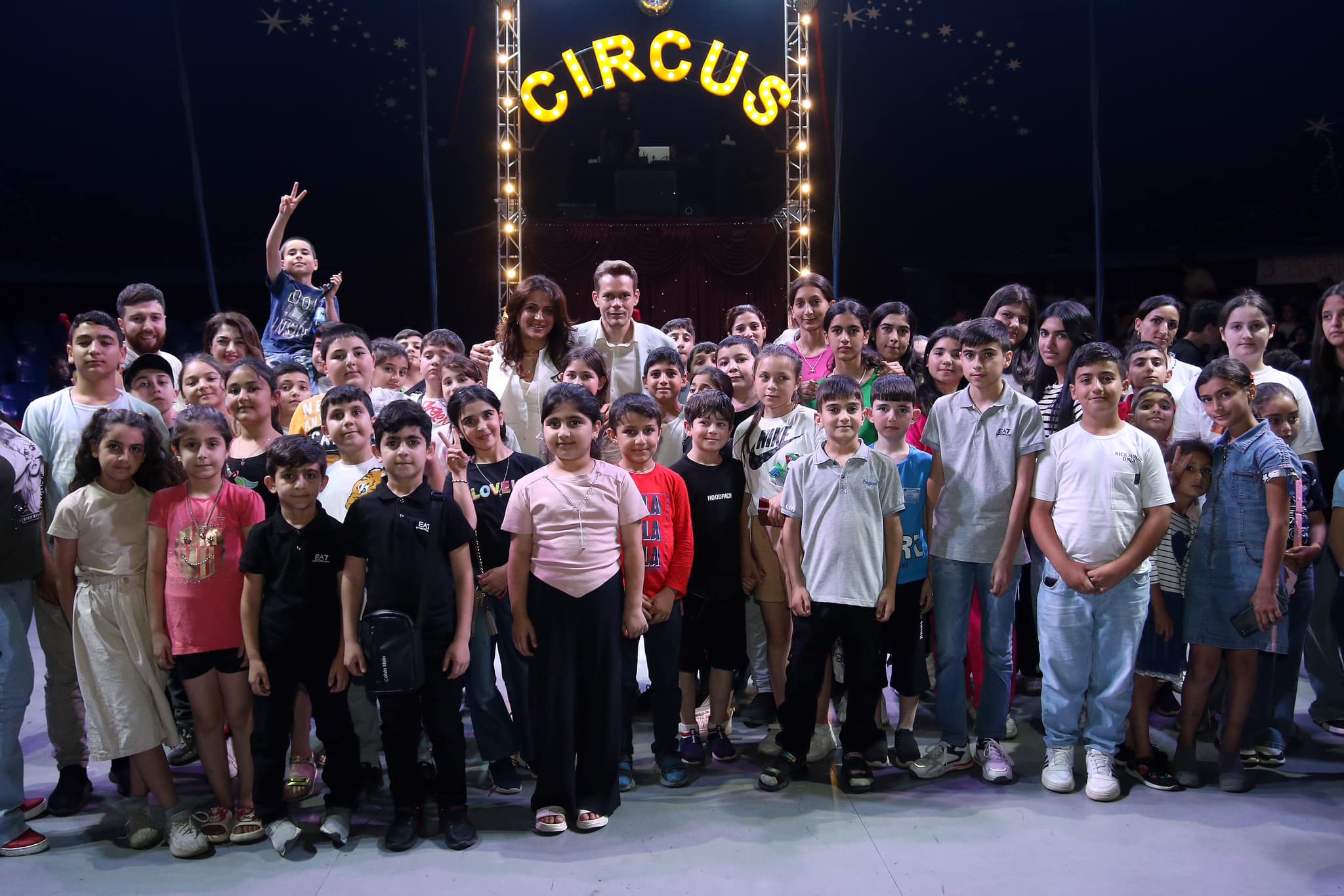 450 Artsakhtsi children invited by the Aznavour Foundation to the  "Vardanyan Brothers" circus