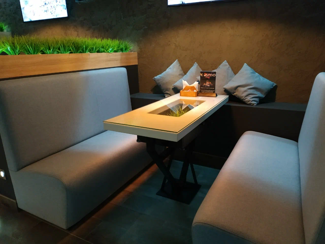 Cosmo bar