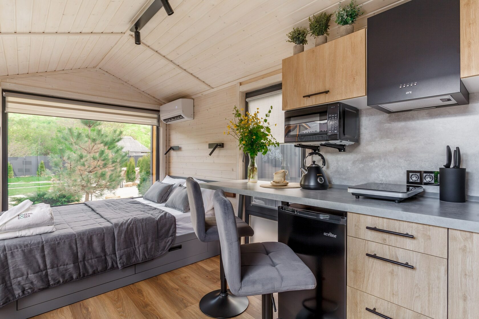 Отель 8 сосен. Отель 8 сосен. Лестница на лофт tiny house. 8 сосен. Отель 8 сосен.