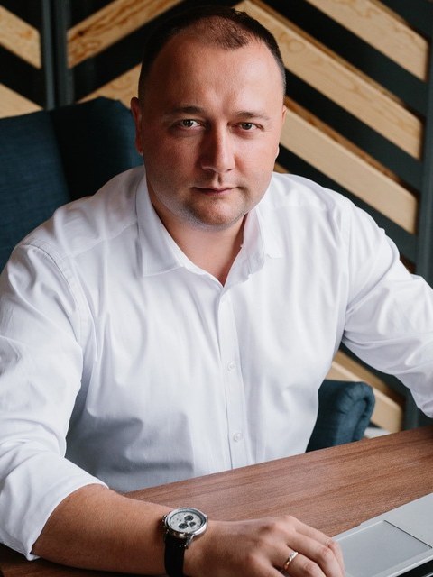 Марченко Роман