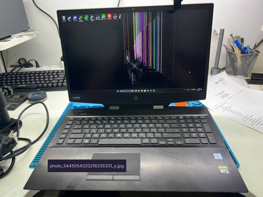 Замена матрицы, аккумуляторной батареи и сервисная чистка для ноутбука HP Omen 17-cb000ur