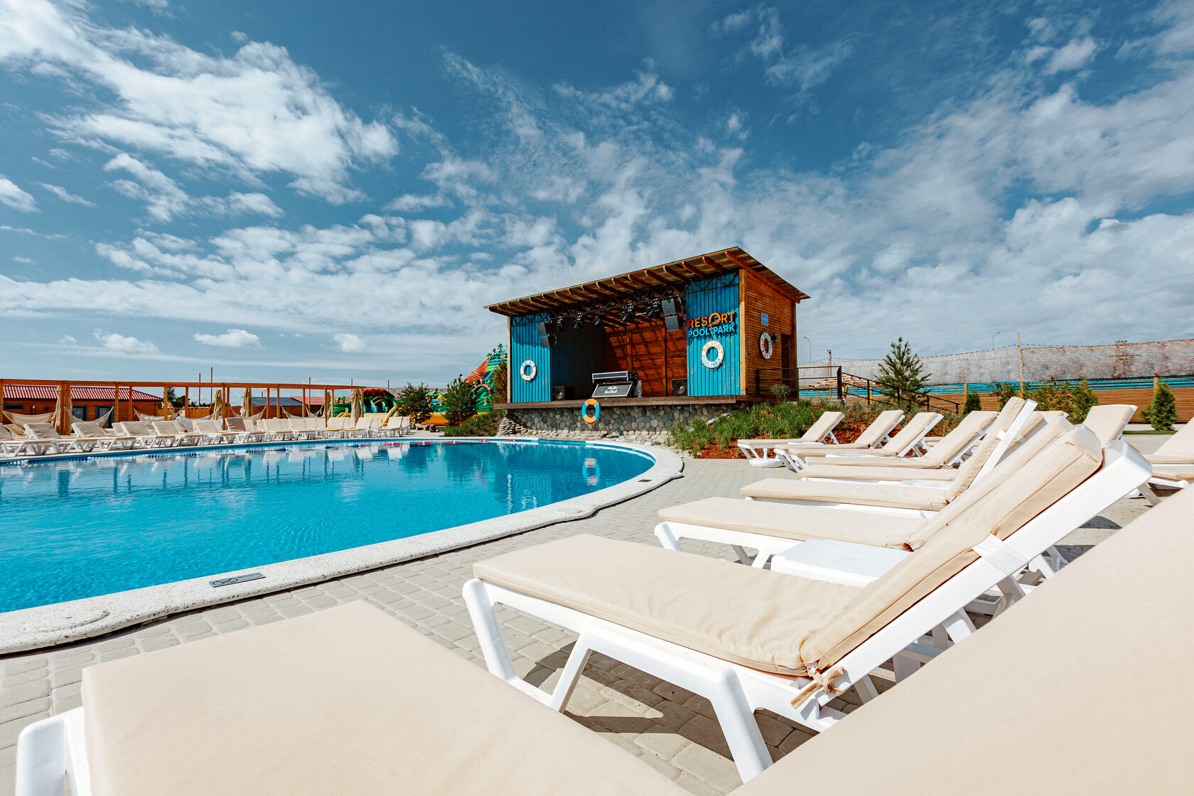 Resort Pool Park открытый бассейн Воронеж