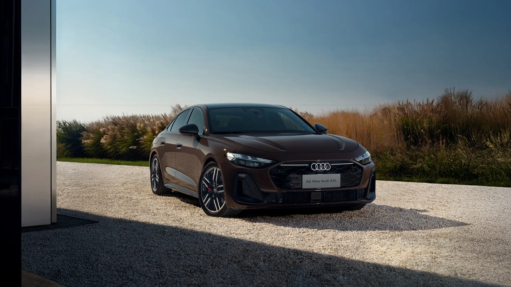 Audi A5L — боковой силуэт