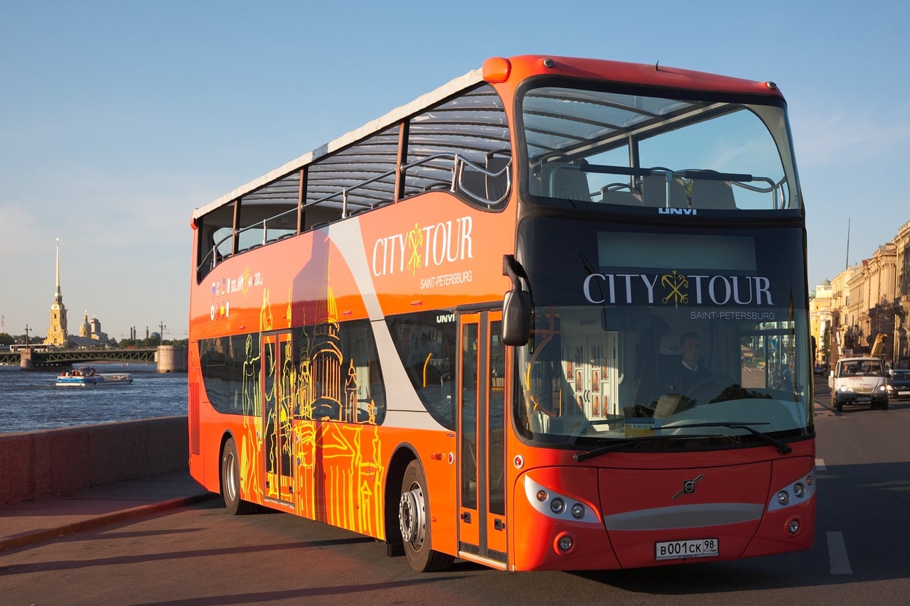 Автобус City Sightseeing Санкт-Петербург