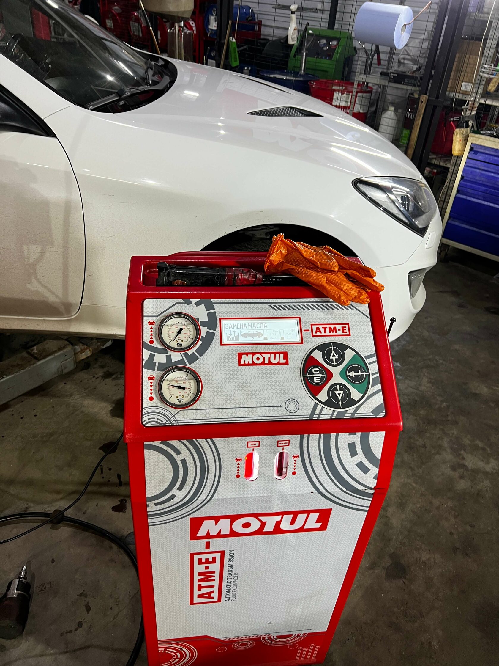 Заправка АКПП новым маслом Hyundai SP4 RR