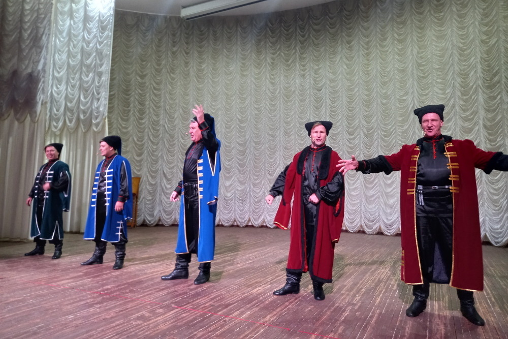 волжские казаки ансамбль гуляева. волжский казачий хор самара. казаческий ансамбль в астрахани. волжские казаки. волжские станичники казачий хор самара.