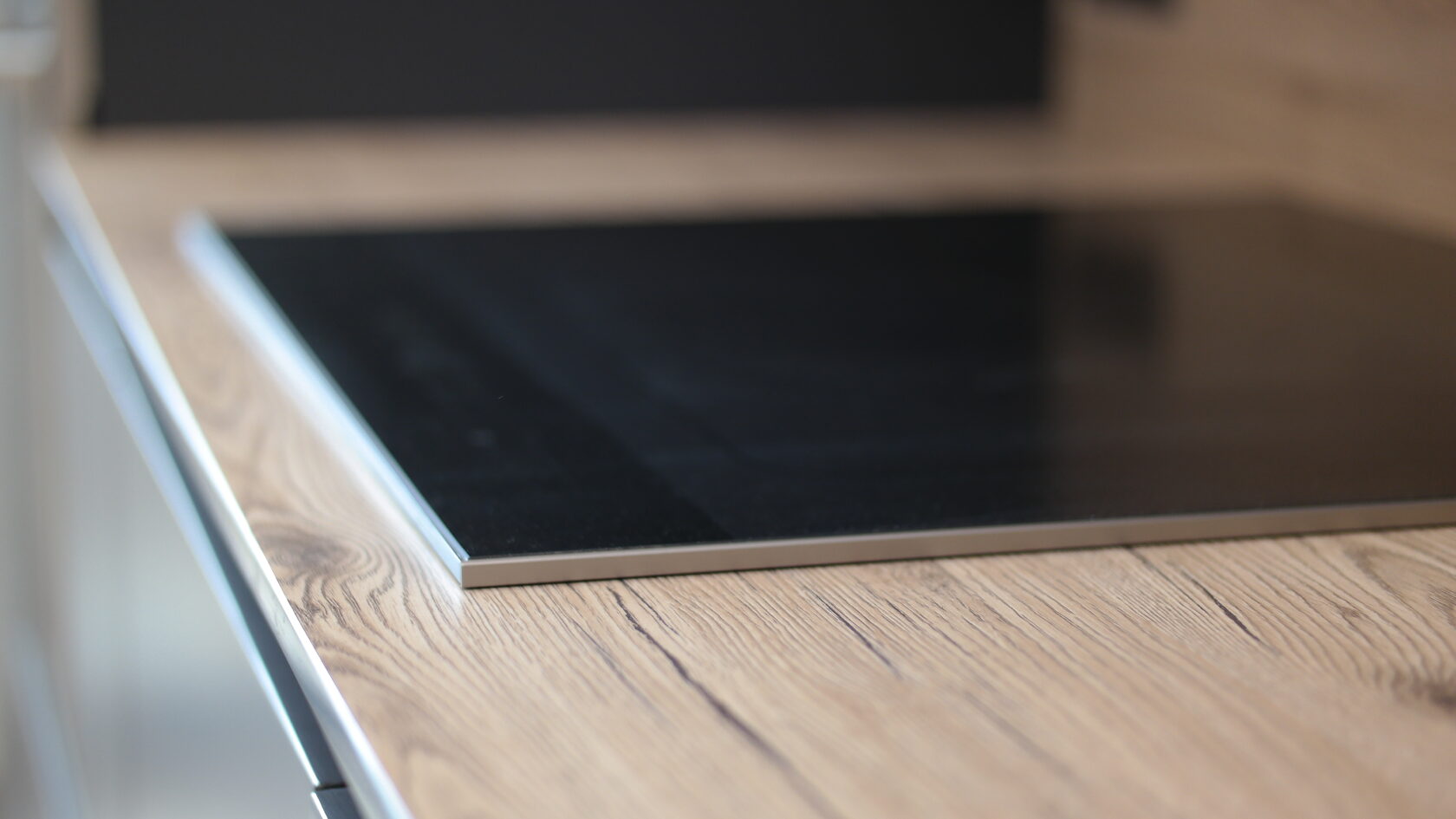 Столешница для кухни из компакт плиты HPL Duropal